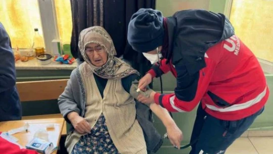 UMKE'den deprem bölgesine sağlık taraması