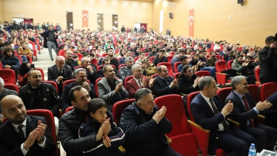 Üniversite öğrencilerinden konser