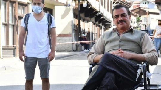 Ünlü oyuncu Halil Kumova'nın Covid-19 testi pozitif çıktı