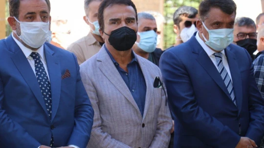 Ünlü sanatçı Alpay'ın acı günü