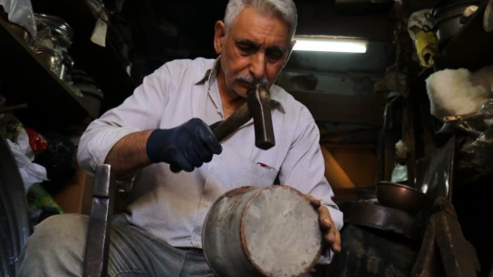 Ustasından öğrendiği mesleği 54 yıldır sürdürüyor