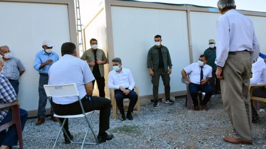 Vali Baruş, deprem konutlarını inceledi