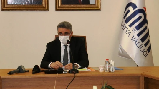 Vali Baruş'tan kayısı rekoltesi ile ilgili açıklama