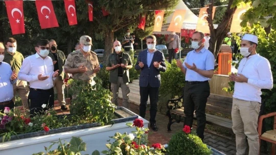 Vali Baruş'tan kolluk kuvvetleri ve sağlık çalışanlarına bayram ziyareti