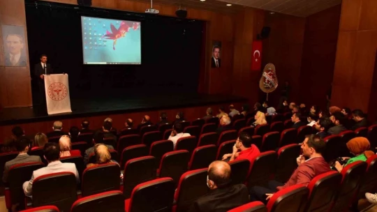 Vali Baruş'tan teknoloji uyarısı