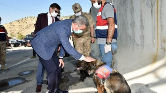 Vali Baruş'tan yol kontrol noktalarına ziyaret