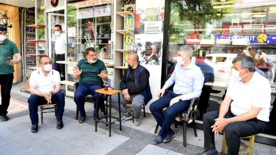 Vali Baruş ve Başkan Gürkan'dan esnafa ziyaret