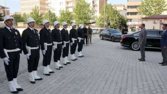 Vali Şahin brifing aldı