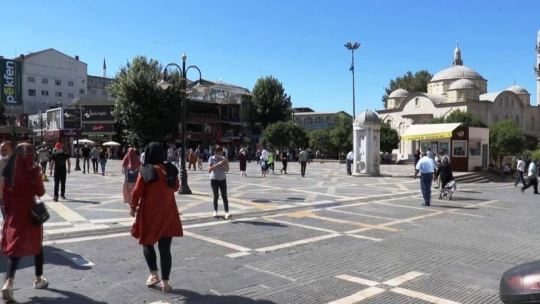 Vali ve Başkan'dan 15 gün evde kalın çağrısı