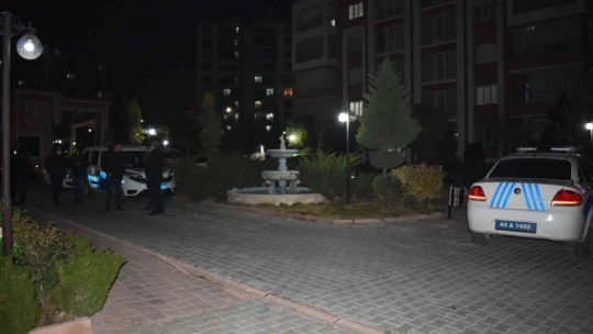 Yalnız yaşayan polis memuru evinde ölü bulundu