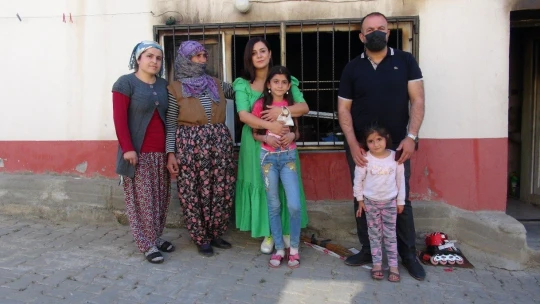 Yanan evi için Evsa'ya güzel haber hayırseverlerden geldi