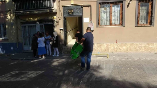 Yaşlı adam evinde ölü bulundu