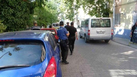 Yaşlı adam evinde ölü bulundu