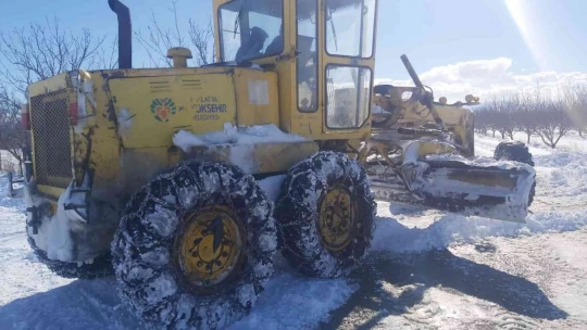 Yazıhan' da yol açma çalışmaları sürüyor