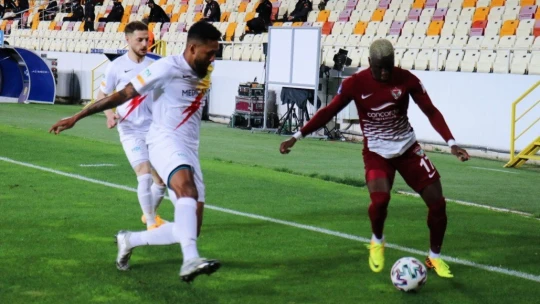 Yeni Malatyaspor, ligdeki 15. beraberliğini aldı