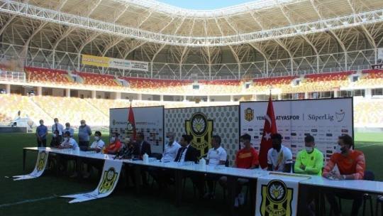 Yeni Malatyaspor'un yeni transferleri tanıtıldı