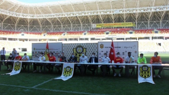 Yeni Malatyaspor'un yeni transferleri tanıtıldı
