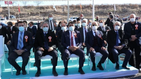 Yeni Tohma köprüsü Cumhurbaşkanı Erdoğan'ın da katılımı ile hizmete açıldı