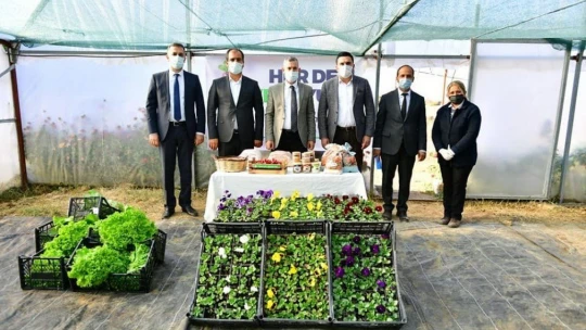 Yeşilyurt Belediye, kendi çiçeğini üretiyor