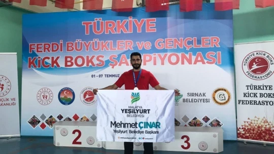 Yeşilyurt Belediyesi kıck-boks sporcuları, Şırnak'tan başarılarla döndü