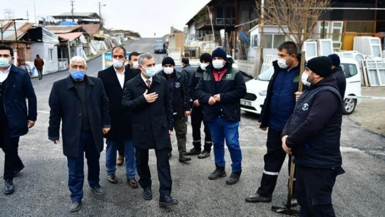 Yeşilyurt Belediyesi, Mahrukatçılar Sitesinin yollarını modern ve konforlu hale getiriyor