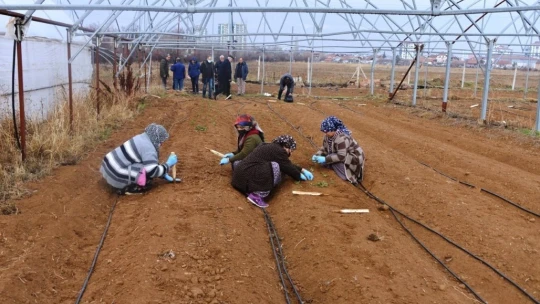 Yeşilyurt Belediyesi'nden üretime katkı