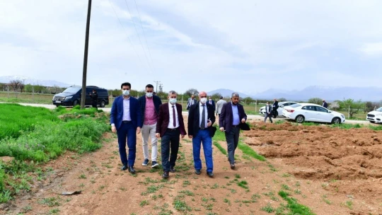 'Ülke ekonomisinin gelişmesine de katkı sunuyoruz'