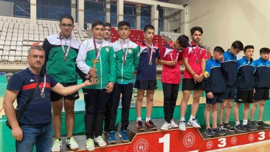 Yeşilyurt Belediyespor bölge ikincisi oldu