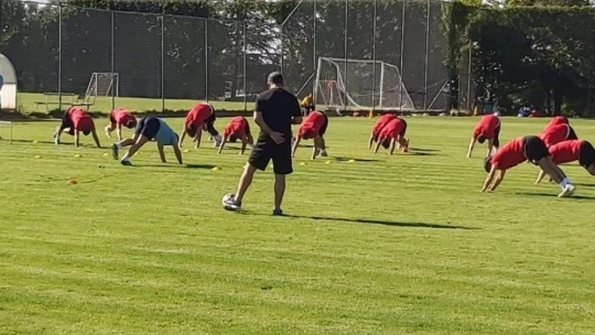 Yeşilyurt Belediyespor'da kamp çalışmaları sürüyor