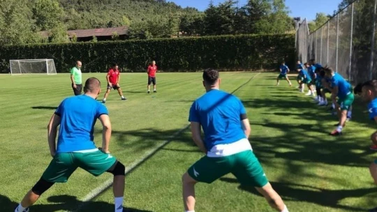 Yeşilyurt Belediyespor Kızılcahamam'da güç depoluyor