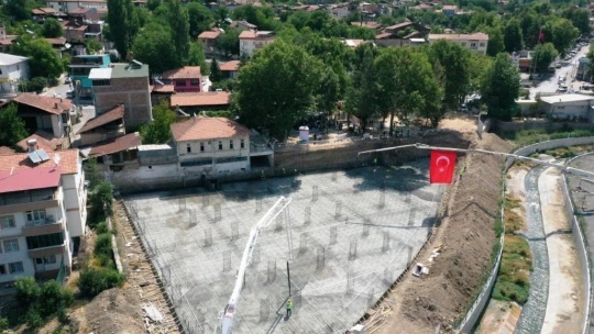 Yeşilyurt güreş sahasının temeli törenle atıldı