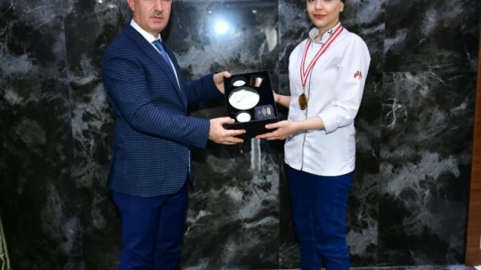 Yeşilyurt lezzetleri 7.Dünya Helal zirvesine damga vurdu