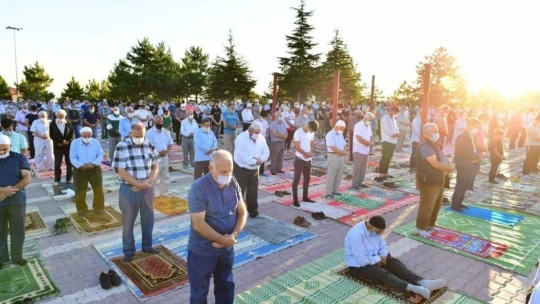 Yeşilyurt Namazgah'ta Kurban Bayramı namazı heyecanı yaşandı
