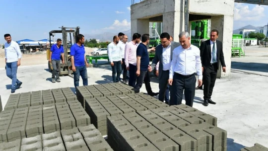 Yeşilyurt'ta 'kilit parke taşı üretim tesisi' hizmete girdi
