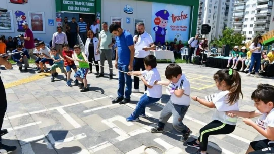 Yeşilyurt'ta 'minikler yarışıyor' programına ilgi