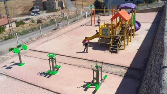 Yeşilyurt'ta 15 ayda 26 bin 589 metrekare alan yeşillendirildi