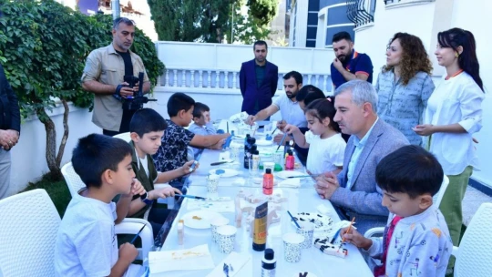 Yeşilyurt'ta ahşap boyama etkinliği