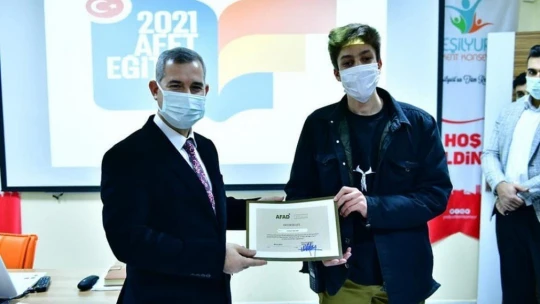 Yeşilyurt'ta arama kurtarma eğitim programı devam ediyor