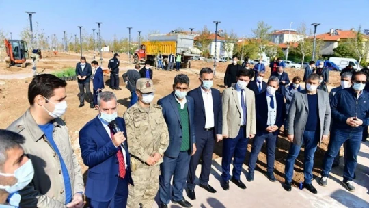 Yeşilyurt'ta bin 444 adet fidan desteği