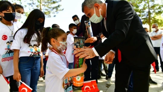 Yeşilyurt'ta çocuklar için şenlik