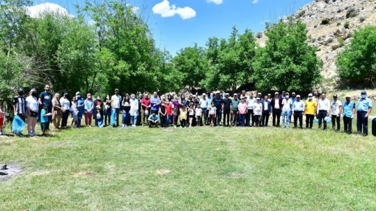 Yeşilyurt'ta doğa yürüyüşü yapıldı