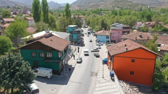 Yeşilyurt'ta estetiği bozan 126 bina restore edildi