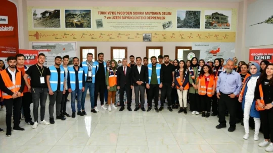 Yeşilyurt'ta gençlere deprem eğitimi