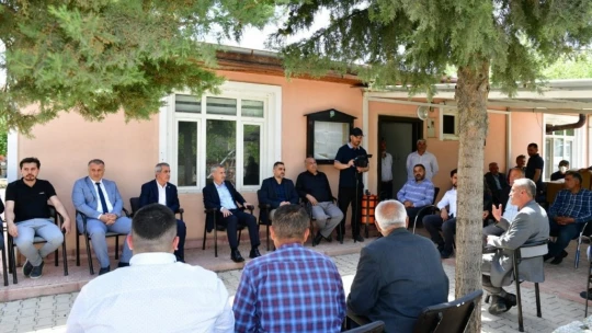 Yeşilyurt'ta ihtiyaç sahiplerine yardım kolisi