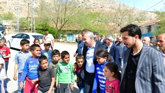 Yeşilyurt'ta ihtiyaç sahiplerine yardım kolisi