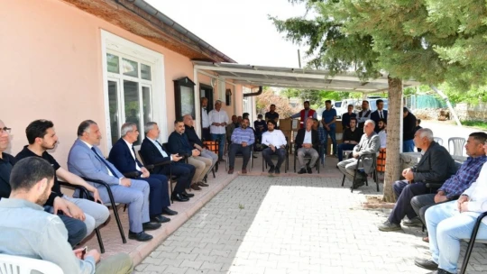 Yeşilyurt'ta ihtiyaç sahiplerine yardım kolisi