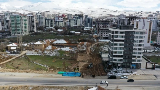 Yeşilyurt'ta imar yolları açılıyor