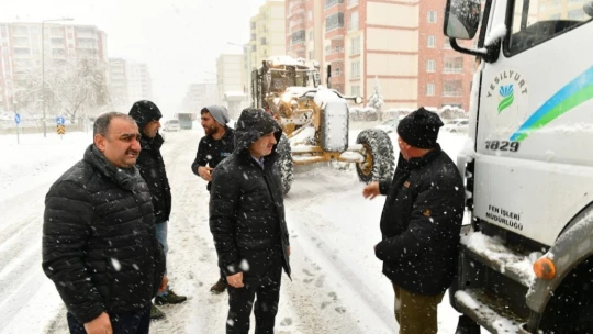 Yeşilyurt'ta kar seferberliği