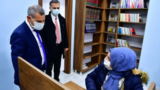 Yeşilyurt'ta kitapseverler için kitap kafe
