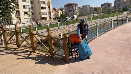 Yeşilyurt'ta parklarda Covid-19 önlemleri artırıldı